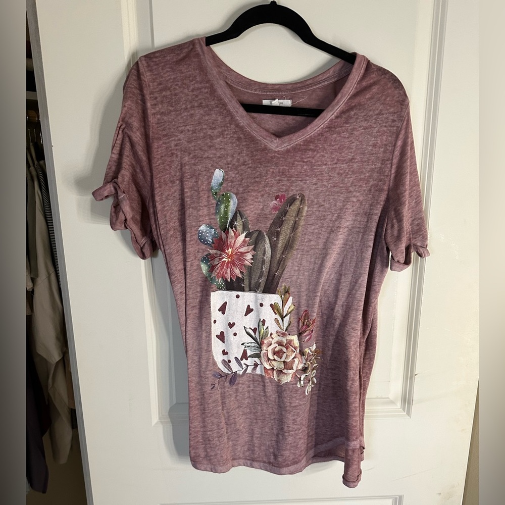 Maurice’s T shirt